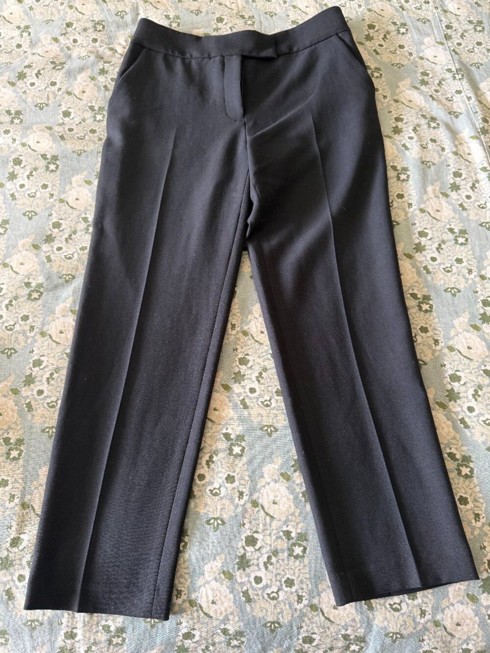 Veronica Beard black crop straight leg pants size 10